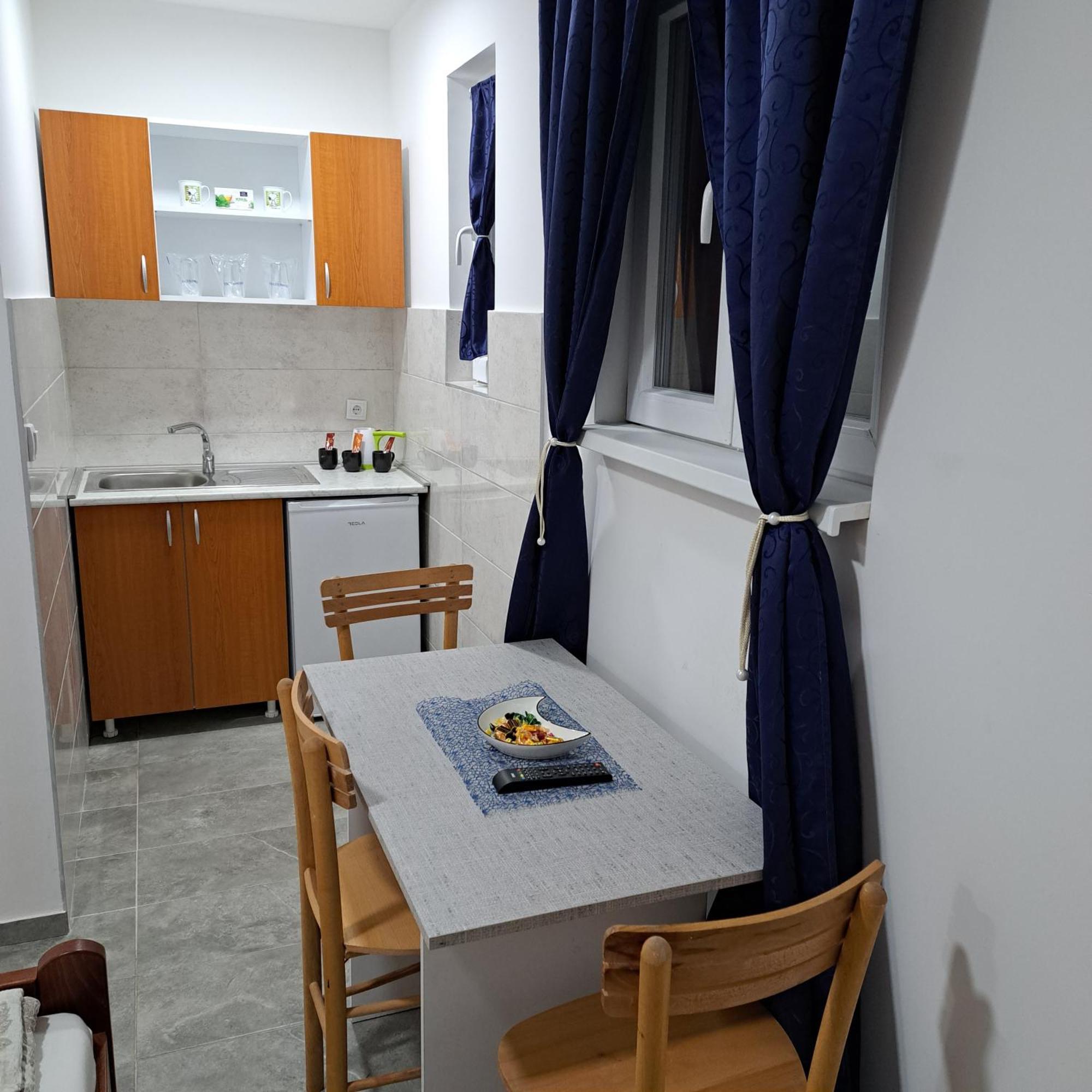 Libero Apartmani Surcin Exterior photo